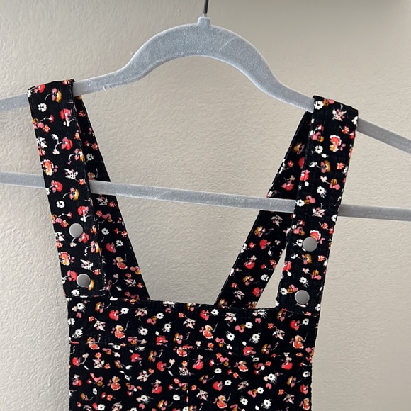 Jumpsuit - Picture 2 of 5